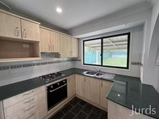 Cozy 49 Comerford Close, Aberdare, NSW 2325