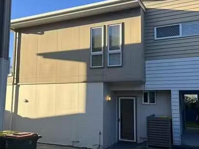 Unique 4/9 Greening Street, Mount Gravatt, QLD 4122