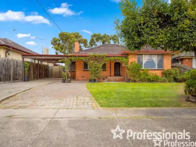 For Rent! 49 Eddie Street, St Albans VIC 3021