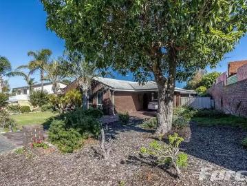 Nice 49 Justin Drive, Sorrento, WA 6020