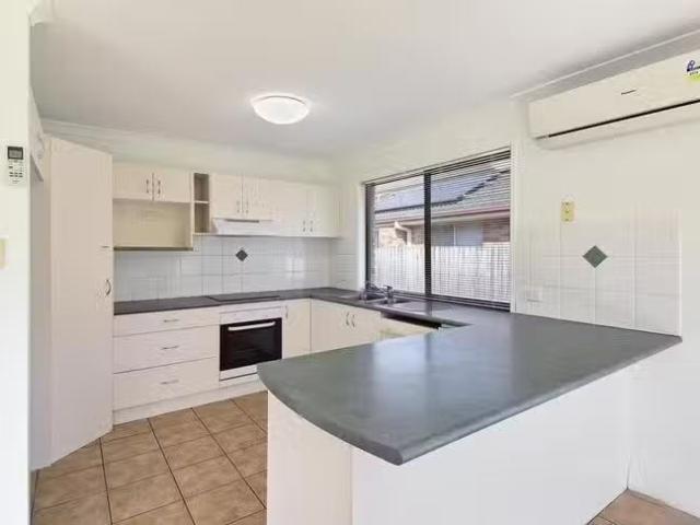 For Rent! 49 Meadowbrook Drive, Meadowbrook, QLD 4131
