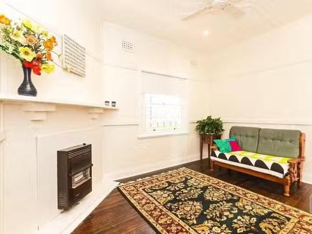 Cozy 49 Power Street, Islington, NSW 2296