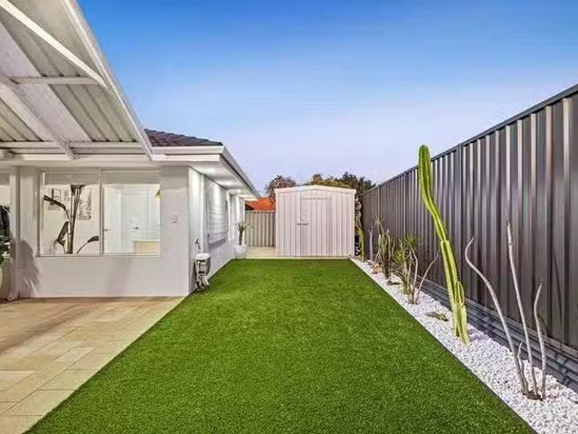 Charming 4 Yale Lane, Currambine, WA 6028