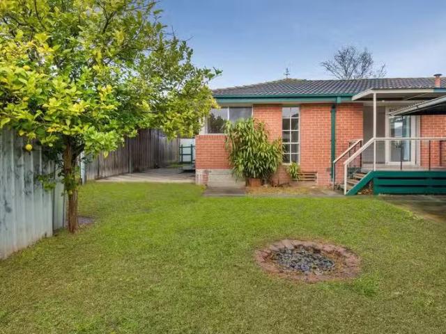 For Rent! 4 Aitape Court, HASTINGS, VIC 3915 House for Rent