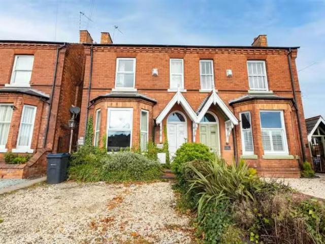 Rental! 4 BA 4 bedroom house for rent in Greenfield Road, Harb.