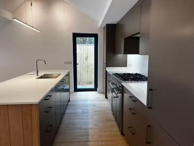 Unique 4 bedroom semi detached bungalow for rent in Piddinghoe.