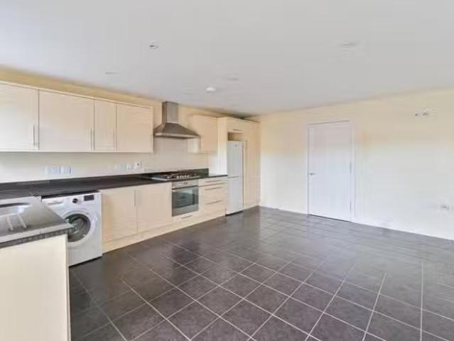 Cozy 4 bedroom semi detached house for rent in Cumberland Road.