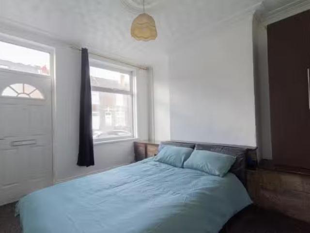 For Rent! 4 bedroom terraced house for rent in Bromford Lane.