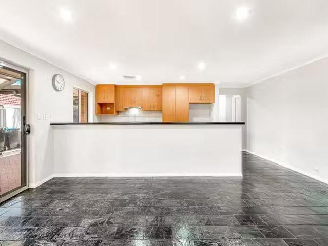 Deal! 4 Beltana Place, Northgate, SA 5085