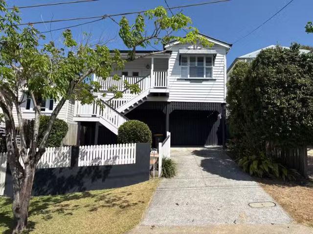 Unique 4 BR 43 Park Street, KELVIN GROVE, QLD 4059 House for.