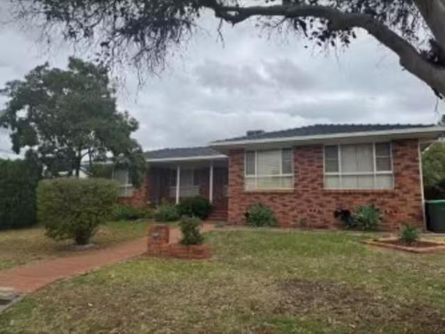 Charming 4 BR 47 Woodward Street, Parkes, NSW 2870
