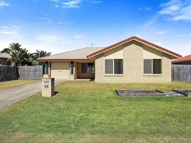 Charming 4 BR 46 Emerald Park Way, Urangan, QLD 4655