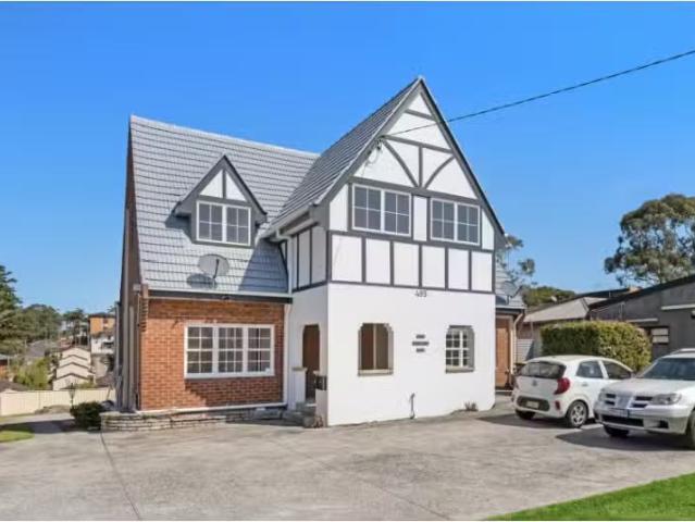 Cozy 4 BR 495A Crown Street, WOLLONGONG House for rent Listed.