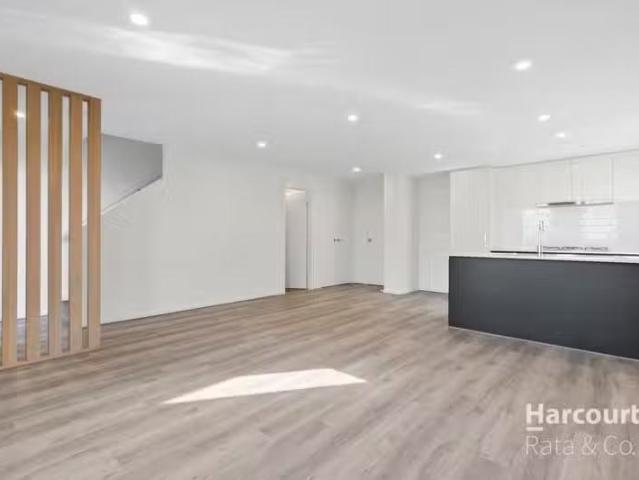 Rental! 4 BR 4 Moondarra Road, Wollert, VIC 3750 House for R.