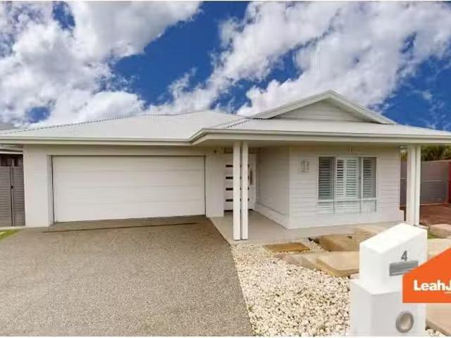 Nice 4 BR 4 Silo Street, Lochinvar House for rent Listed by L.