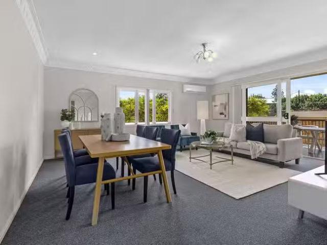 Cozy 4 BR 56 Clifton Street, Moorooka, QLD 4105