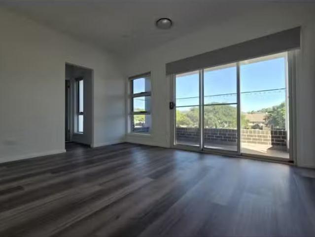 New 4 BR 63A Lillywhite Circuit, Oran Park House for rent Lis.
