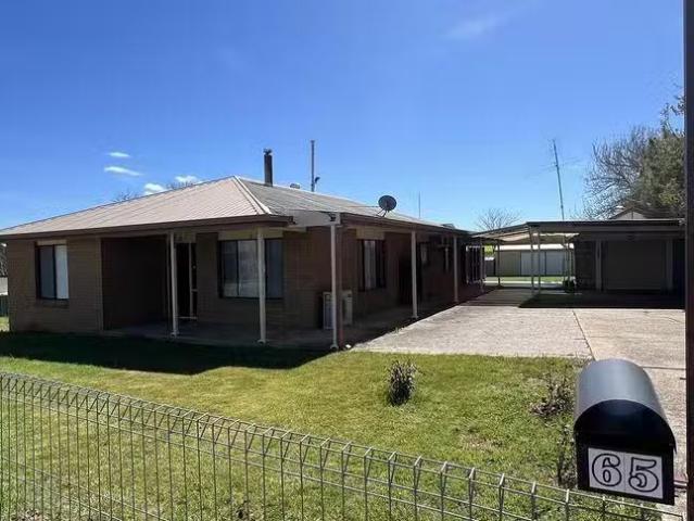 Charming 4 BR 65 North Street, Harden, NSW 2587