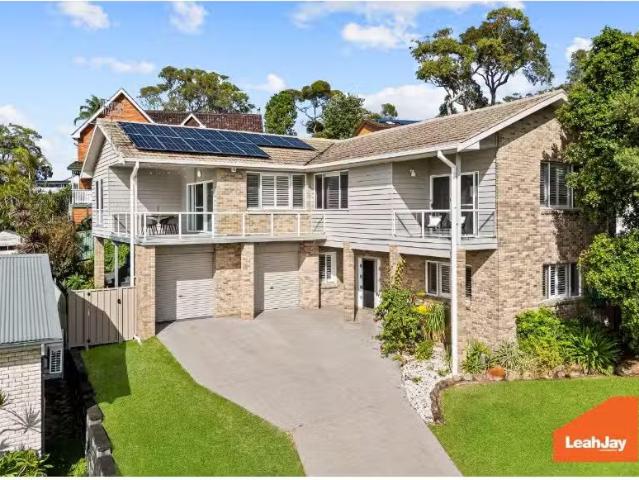 Unique 4 BR 6 Dale Close, Jewells House for rent Listed by Le.