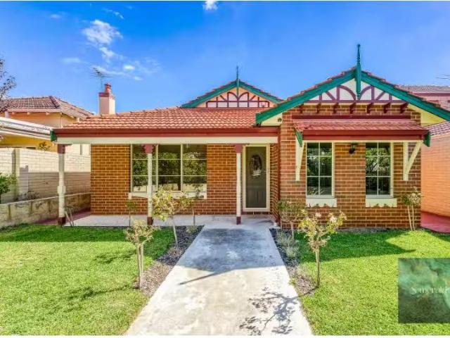 Just in! 4 BR 7 Waverley St, South Perth House for rent Liste.