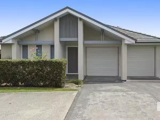 Nice 4 BR 81 Louisiana Road, Hamlyn Terrace, NSW 2259