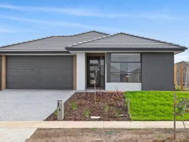Unique 4 BR 86 Opal Drive, Leopold VIC 3224 House For Lease