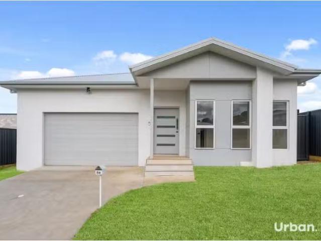Nice 4 BR 8 Strathmore Lane, Tahmoor House for rent Listed by.