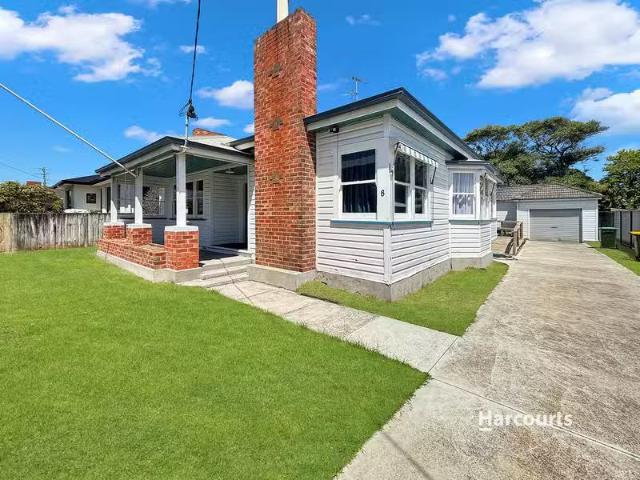 Just in! 4 BR 8 Victoria Street, ULVERSTONE, TAS 7315 House.
