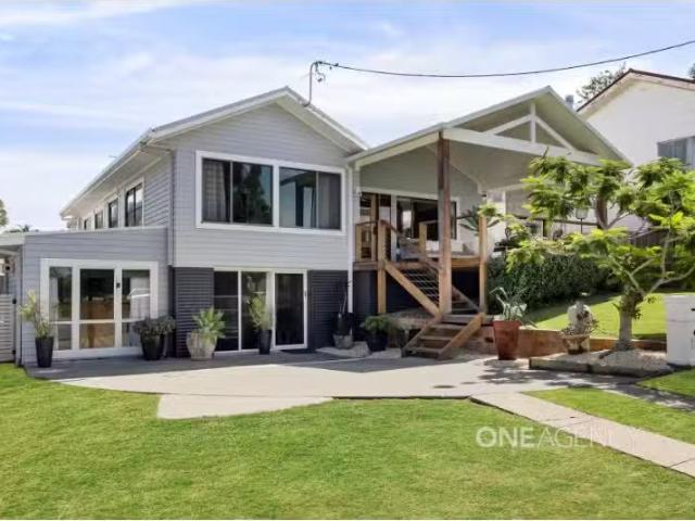 Rental! 4 BR 13 Allan Road, Wauchope House for rent Listed by.
