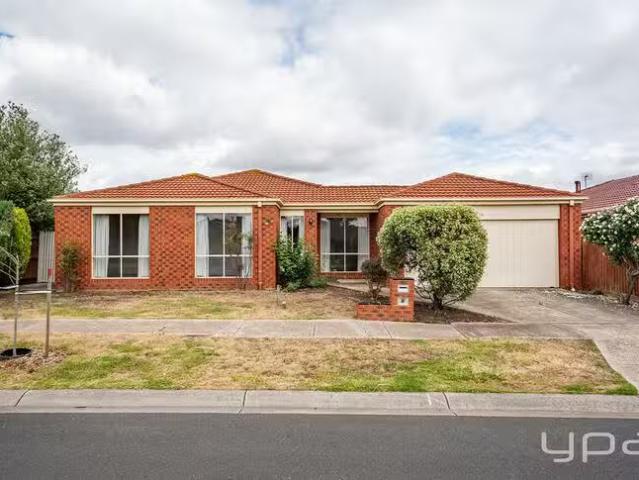 Charming 4 BR 13 Delbridge Drive, Sydenham, VIC 3037