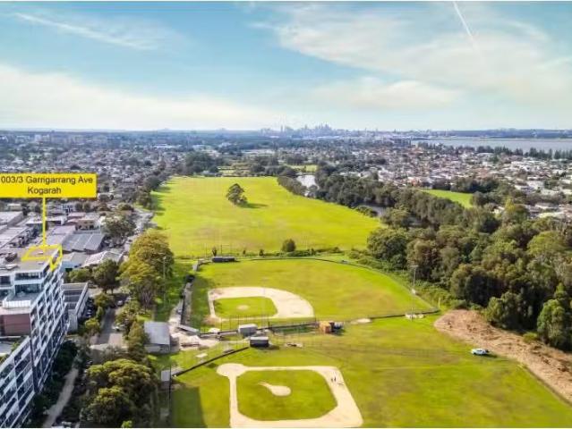Charming 4 BR 1003/3 Garrigarrang Avenue, Kogarah Apartment fo.