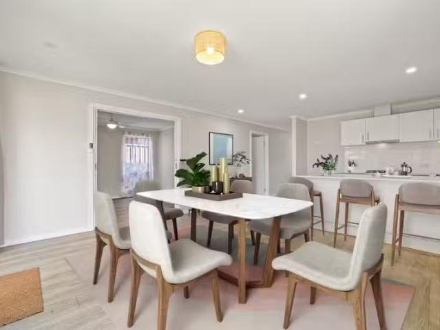 Unique 4 BR 1/160 Elizabeth Road, Morphett Vale, SA 5162 Hou.