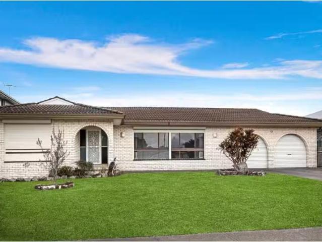 Rental! 4 BR 125 Quarry Road, Bossley Park House for rent Lis.