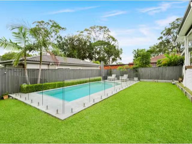 Nice 4 BR 150 Allambie Road, Allambie Heights House for rent.