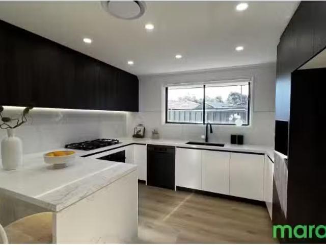 Unique 4 BR 16 Marlowe Street, WETHERILL PARK House for rent.