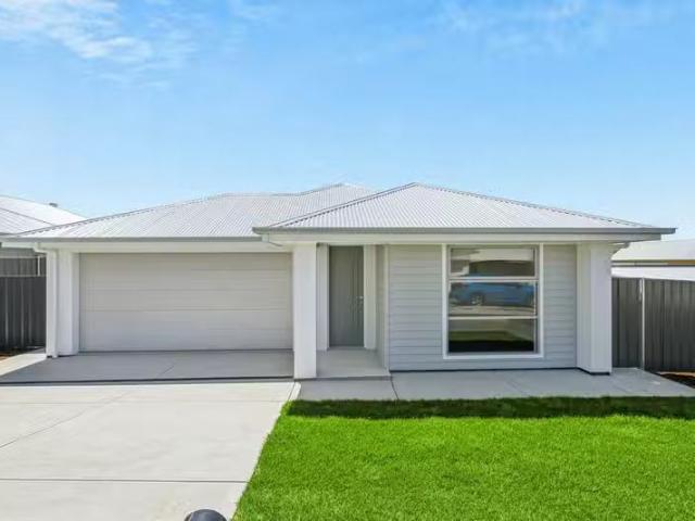 Charming 4 BR 19 Musk Duck Avenue, CHITON, SA 5211 House for.