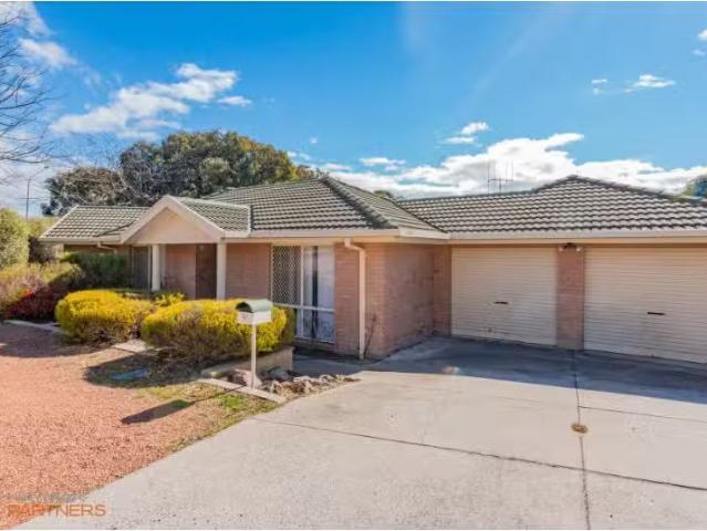 For Rent! 4 BR 1 Jonsson Court, Dunlop House for rent Listed.