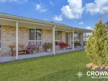 Cozy 4 BR 1 11 Peak Crossing Churchbank Weir Road, Peak Crossi.