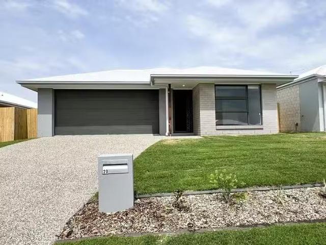 Charming 4 BR 20 Flame Tree Road, Cotswold Hills, QLD 4350