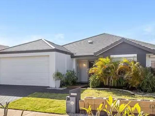 Nice 4 BR 26 Delapre Drive, The Vines, WA 6069