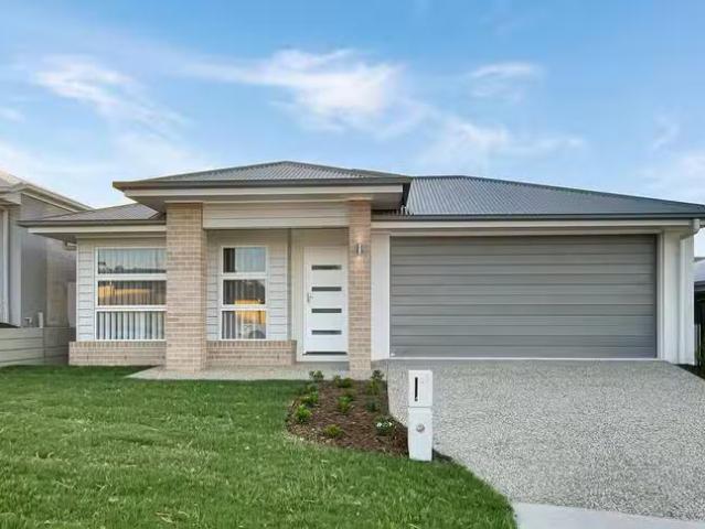 Rental! 4 BR 26 Pyrite Crescent, Collingwood Park, QLD 4301