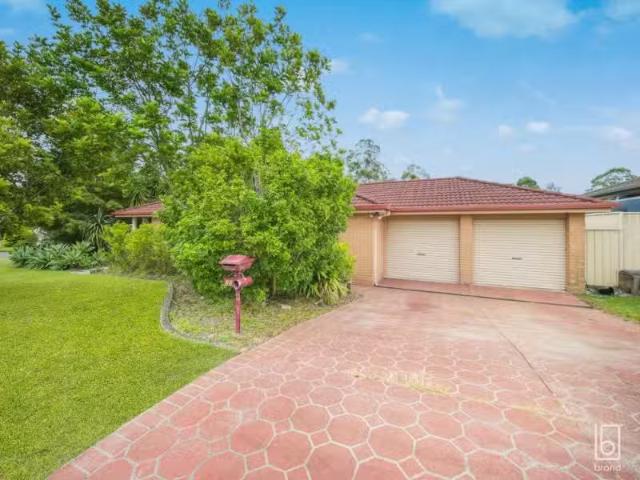 For Rent! 4 BR 28 Wongala Avenue, BLUE HAVEN House for rent L.