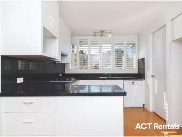 Weston Creek, Yass Valley, Victoria - Parking