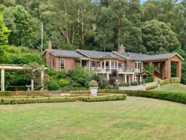 Just in! 4 BR 349 Mount Dandenong Tourist Rd, Sassafras VIC 37.