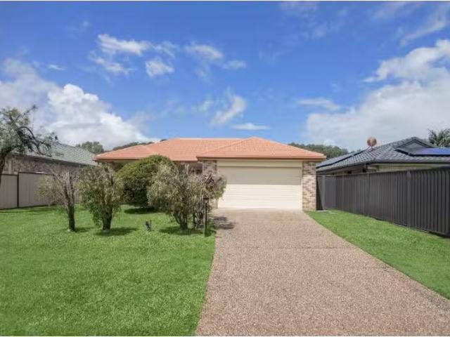 Rental! 4 BR 34 Chippendale Crescent, CURRUMBIN WATERS House f.