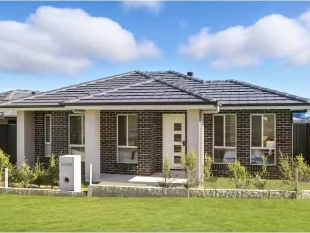 New 4 BR 378 Commercial Road, Vineyard House for rent Listed.