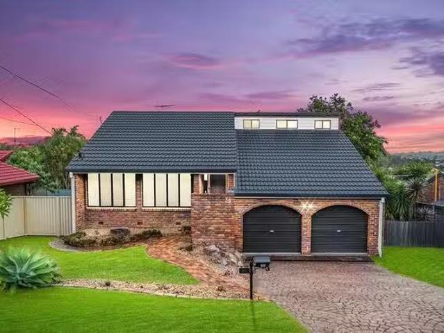 Just in! 4 BR 39 Deloraine Drive, Springwood, QLD 4127