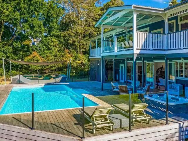 Deal! 4 BR 3 Ballina Rd, Bangalow House for rent Listed by Jo.