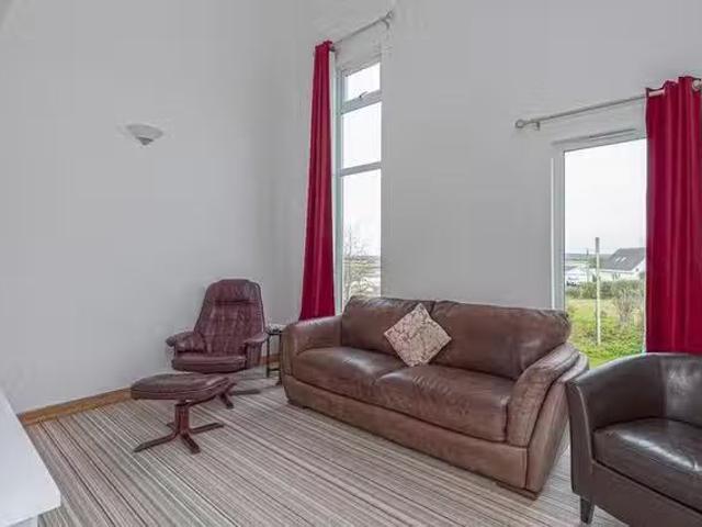 Cheap 4 BR Crigyll Road