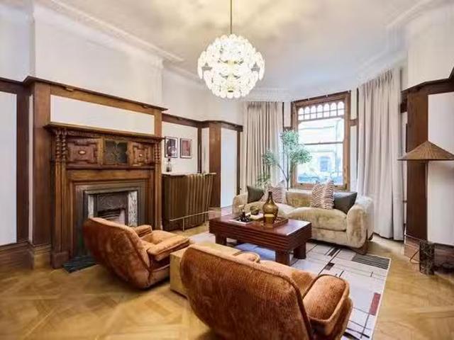 Rental! 4 BR Rosebery Road